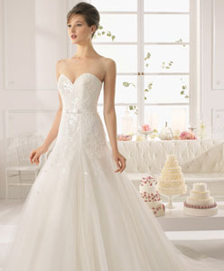 كل ما تحتاجينه عبر zafaf.net لاختيار فستان العروس