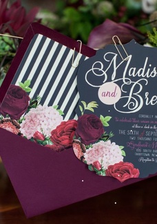 كروت أفراح ملونة