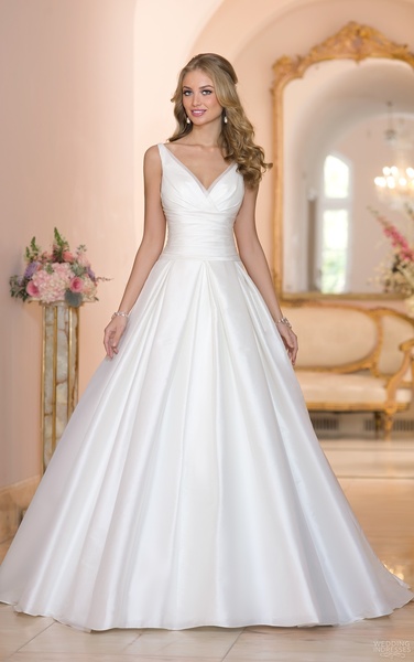 فساتين زفاف ستان منفوشة فخمه