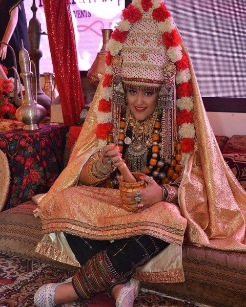 فستان زفاف من اليمن