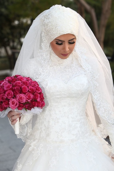 فساتين زفاف للمحجبات شيك