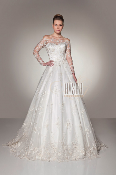 من تصميم Avşar Gelinlik